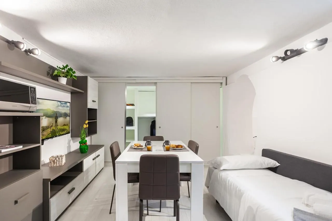Guesthost - Valmare Apulian Suite バーリ 0*,